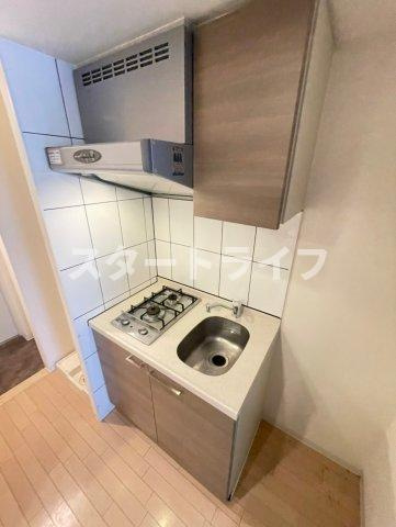 大阪市淀川区木川東２丁目の賃貸マンションのキッチン