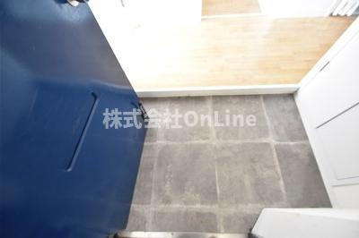 八尾南ハウスB棟の玄関