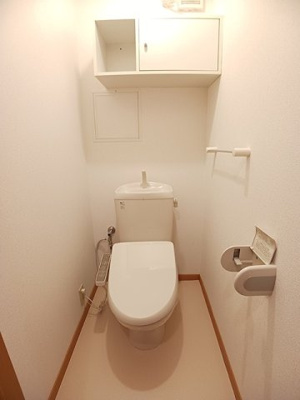 【トイレ】 | メゾン・ソレイユ | 清潔感のあるトイレです
