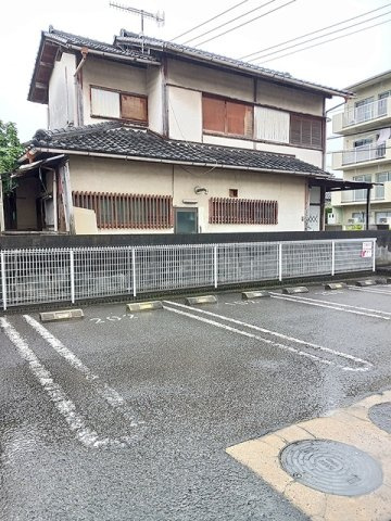 メゾン・ソレイユの駐車場|駐車場があります