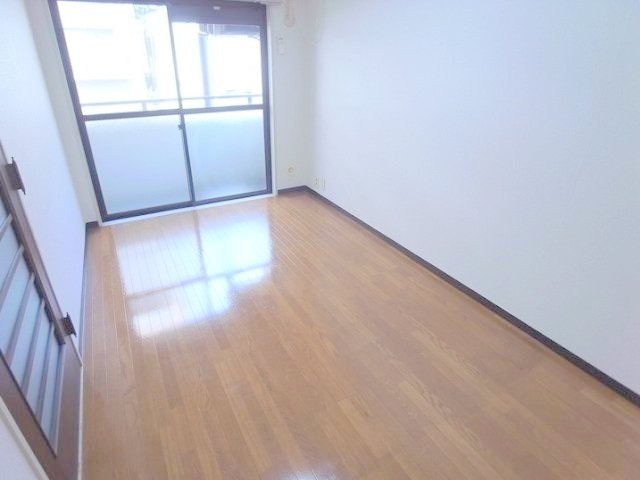 ファサード田園調布の居間・リビング