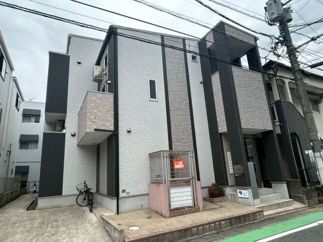 Proudの外観