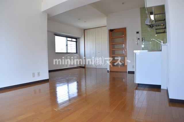 アルボール西道頓堀の内装|同マンションの違うタイプのお部屋の写真です。