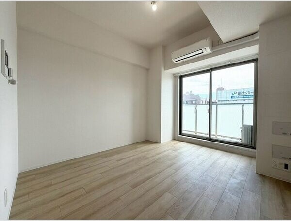 エスリード車道 桜通の居間・リビング