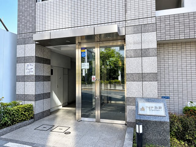アビテ蔵前リバーサイドのエントランス|ペット飼育可能！平成１４年築・オートロック付きマンション、アビテ蔵前リバーサイドは即日現地案内可能となっておりますので、お気軽にお問い合わせください！