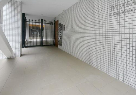 ｂ’ＣＡＳＡ　Ｋ．Ｈｉｇａｓｈｉｊｕｊｏのエントランス