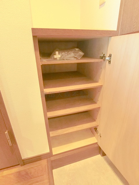 グランヴァン西馬込の収納|玄関収納　シューズボックス