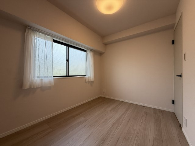 小金井市梶野町４丁目の中古マンションの洋室|（約4.6帖）