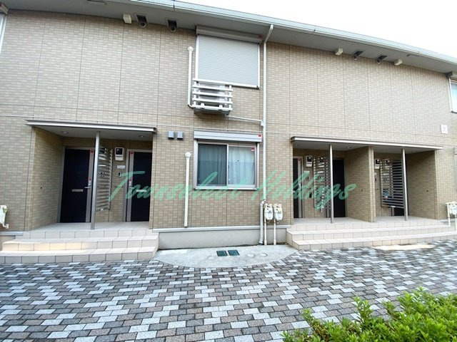 藤沢市湘南台１丁目のアパートのエントランス