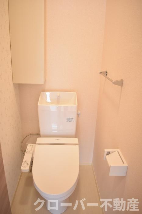 カーサ コバ A棟のトイレ|温水洗浄暖房便座