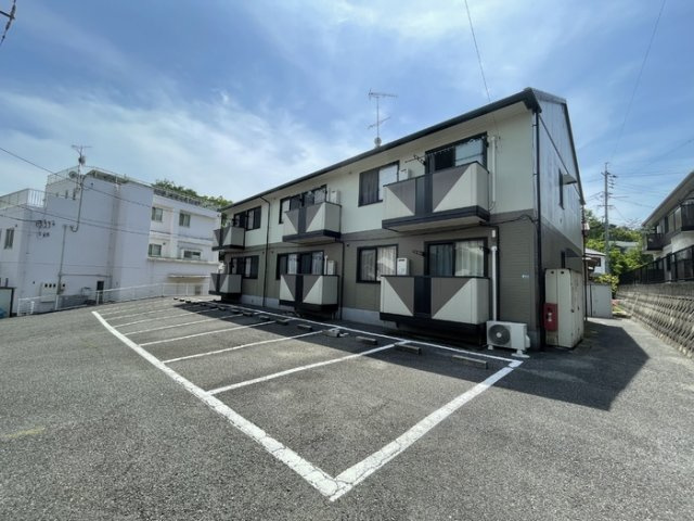 アビタシオンの駐車場