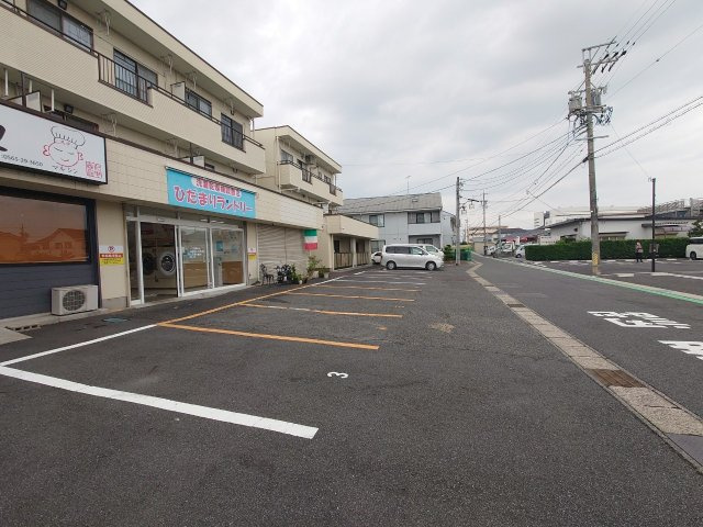 アーバンヒル玉川の駐車場