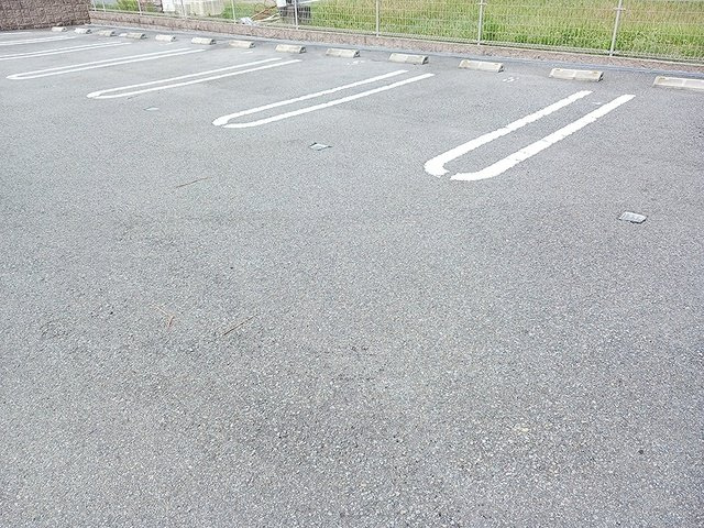 エスペランサ天神Ⅱの駐車場