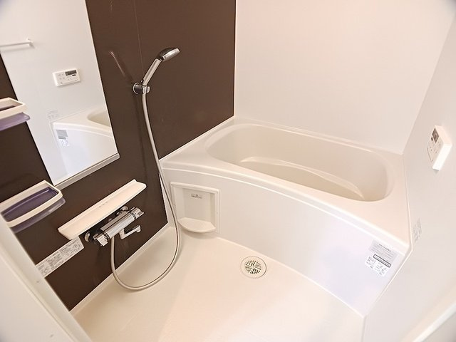 ジュネス青山の浴室