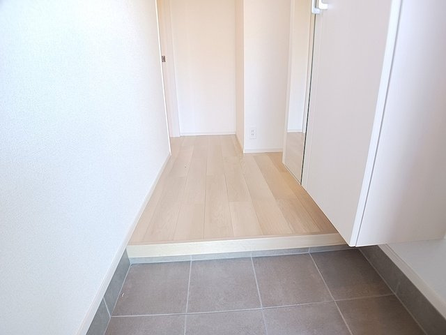 プラシード姫路の玄関