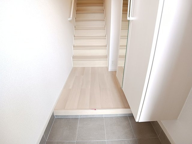プラシード姫路の玄関