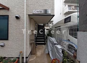 クラルテ池袋本町のエントランス