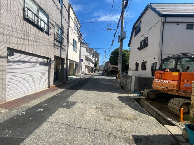 【前面道路含む現地写真】の画像