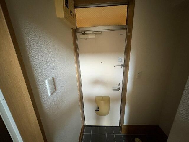 エスポワール日吉の玄関