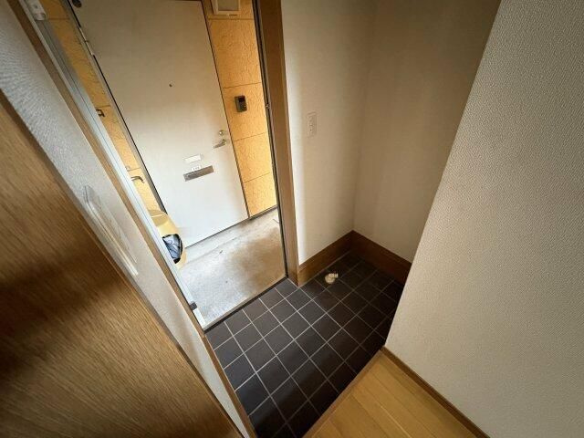 エスポワール日吉の玄関