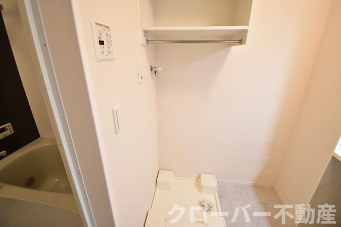 フェルマータ B棟の洗面所|室内洗濯機置場
