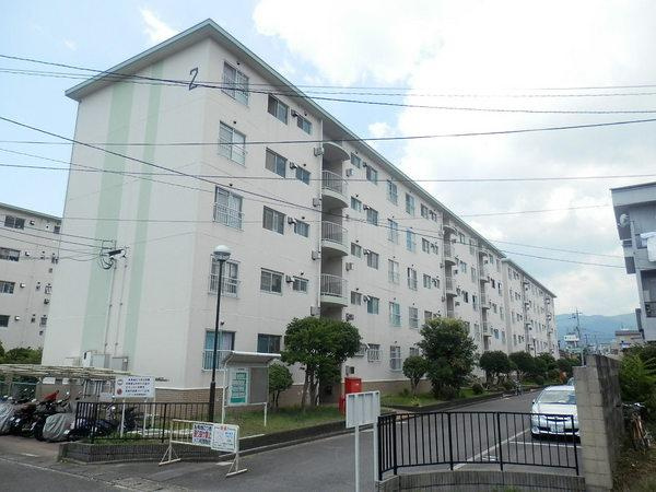 メゾン神足４号棟の外観|長岡京駅徒歩3分。買い物施設充実の立地に立つRC造マンション