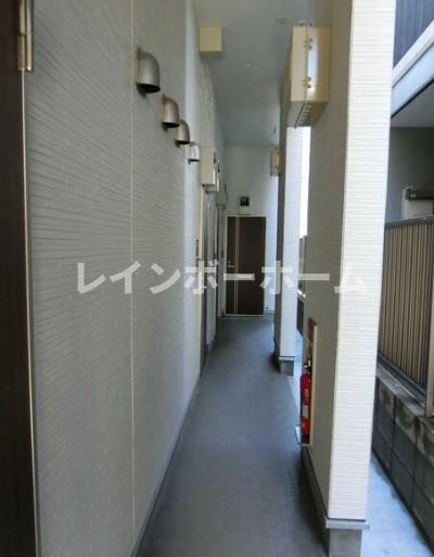 ドミールエリノのロビー|建物の内部です
