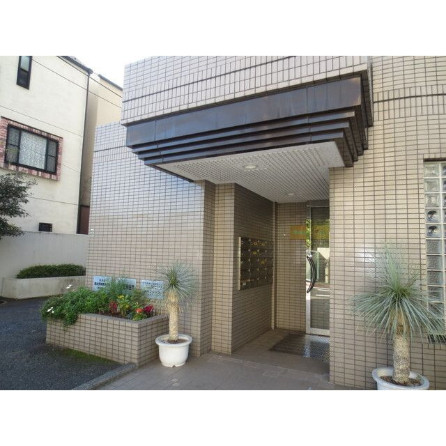 中川フラッツのエントランス