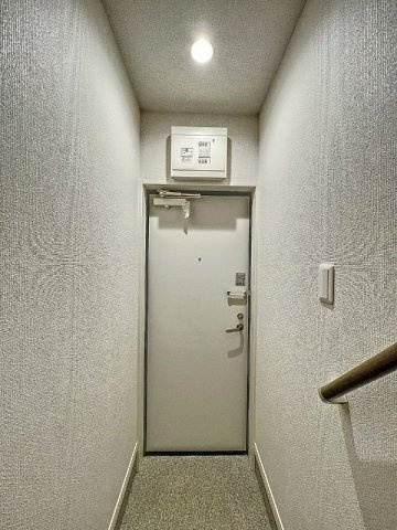 ディアコート神楽坂の玄関