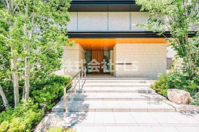 北区王子５丁目の賃貸マンションのエントランス