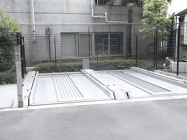 パークハウスセントリエの駐車場