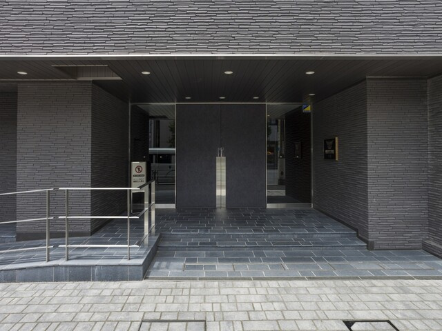パレステージ大島のエントランス