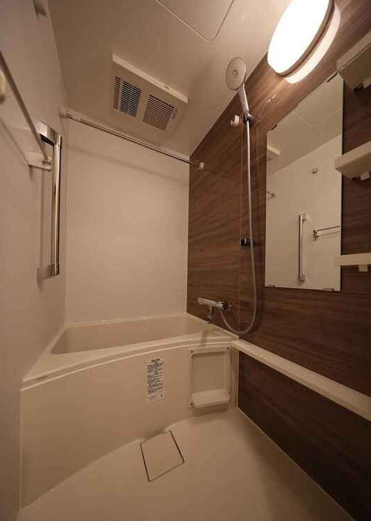 プライマル町屋の浴室
