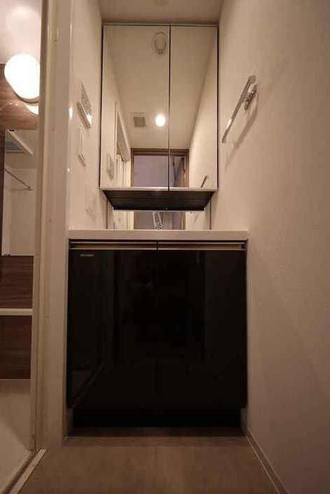 プライマル町屋の洗面所