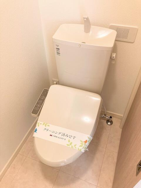Ｒａｖｉｎｅ　Ｐｉｅｒｓ（ラヴィーン　ピアース）のトイレ