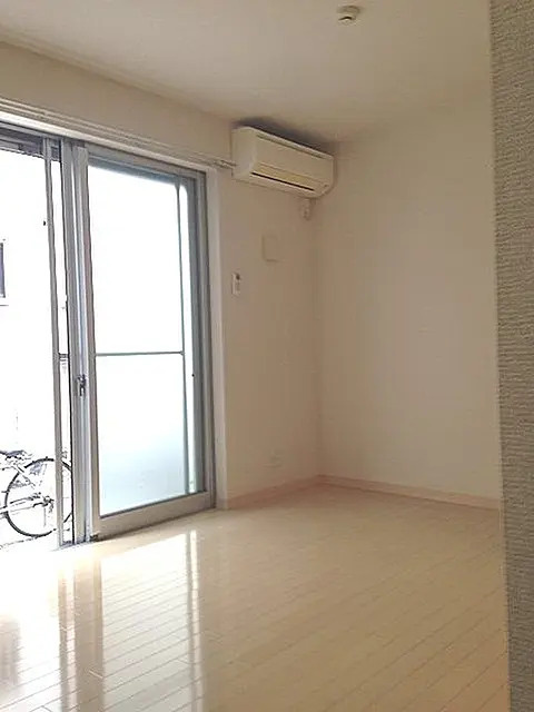 サンアーバン町屋の居間・リビング