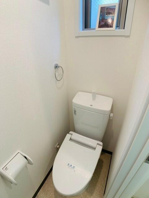 コルモ板橋のトイレ|同物件、別部屋の写真です。