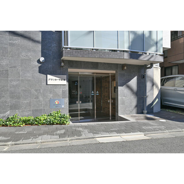 グランカーサ田端のエントランス