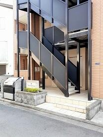 Ｔフラッツ富久町のエントランス