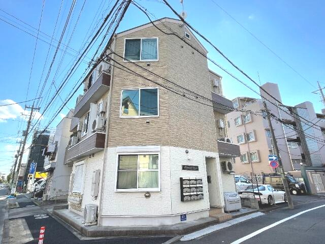 メゾン　ド　スリールの外観