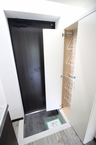 フォセット南行徳の玄関