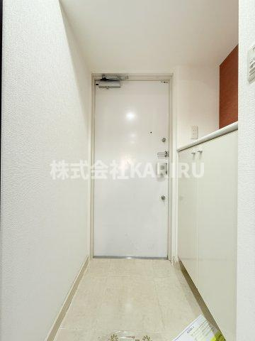BRAVI南堀江の玄関