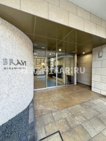 BRAVI南堀江のエントランス