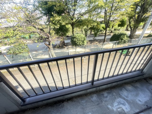 寝屋川市清水町の賃貸マンションのバルコニー