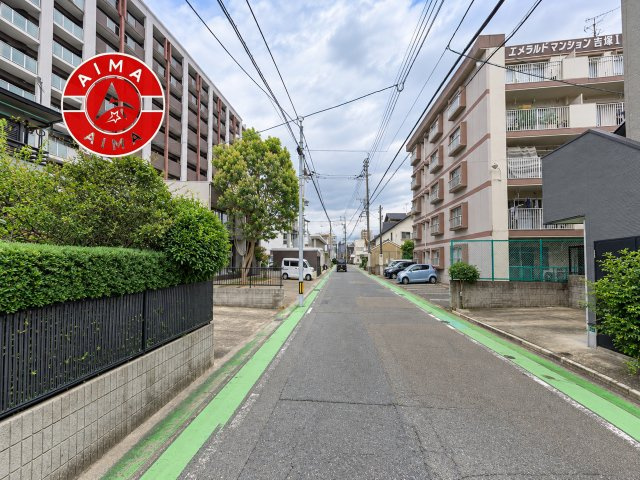 エメラルドマンション吉塚1の現況写真|現地前面道路です。