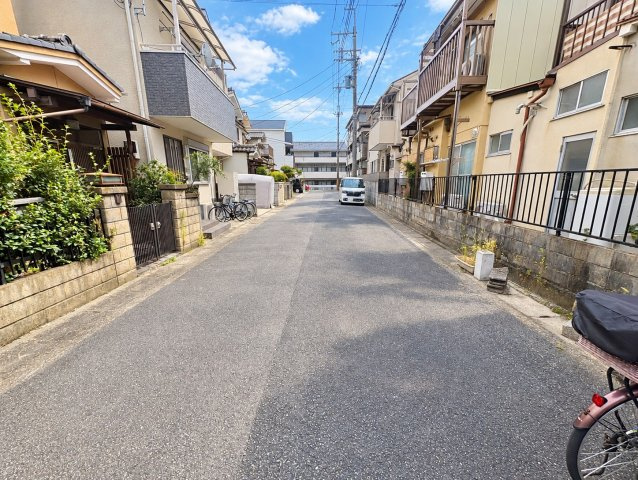 桂芝ノ下の前面道路含む現地写真