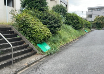 【内装】 | 緑ヶ丘第３住宅 | 共用部分は、一棟の建物に住む区分所有者全員が共同で所有するとし、共用部分の管理、補修などは、区分所有者で形成される管理組合が行います。個人の判断で勝手に変更することはできませんので覚えておきましょう。