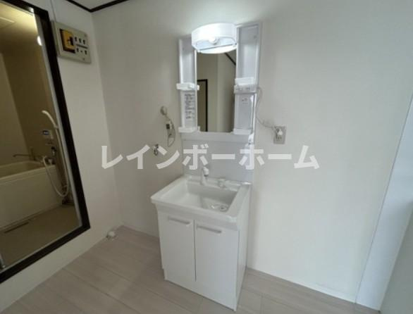 南柏パインヒル１号棟　仲介手数料（賃料の1.10ヵ月）の50％OFF対象物件！の洗面所|忙しい朝には欠かせない洗面所です