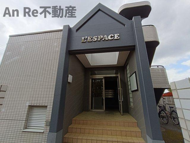 川口市大字安行原の賃貸マンションのエントランス
