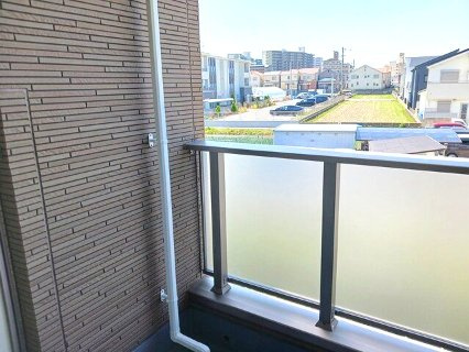 【バルコニー】 | イル　リモーネ | 落ち着いた時間を過ごせるバルコニーです